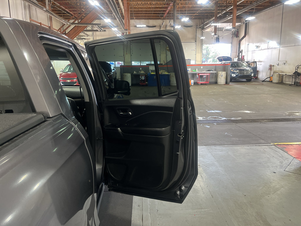 Used 2017 Honda Ridgeline RTL-T image 18