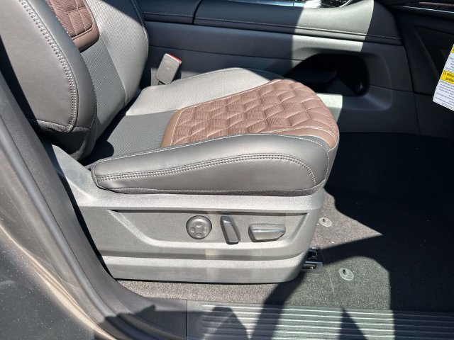 New 2026 Nissan Armada Platinum RWD image 13