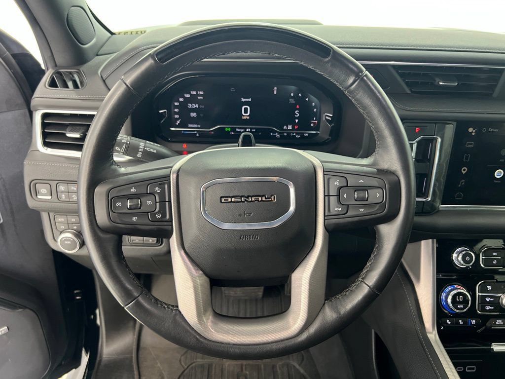 Used 2024 GMC Yukon Denali w/ Advanced Technology Package AWD/4WD image 10