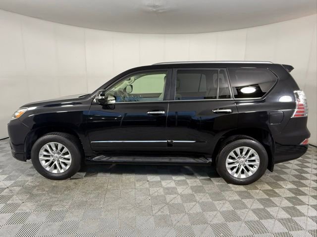Used 2018 Lexus GX 460 Premium w/ Premium Package AWD/4WD image 3