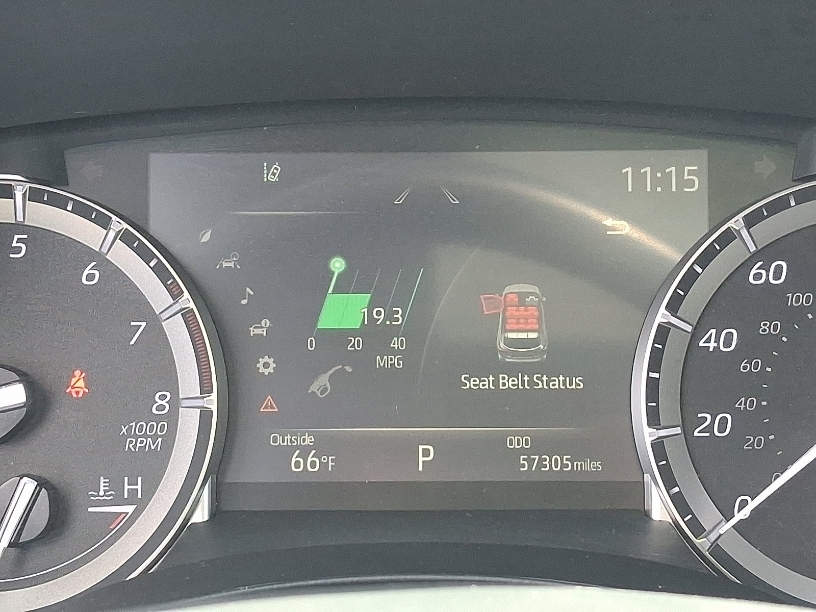 Used 2022 Toyota Highlander XLE AWD/4WD image 22