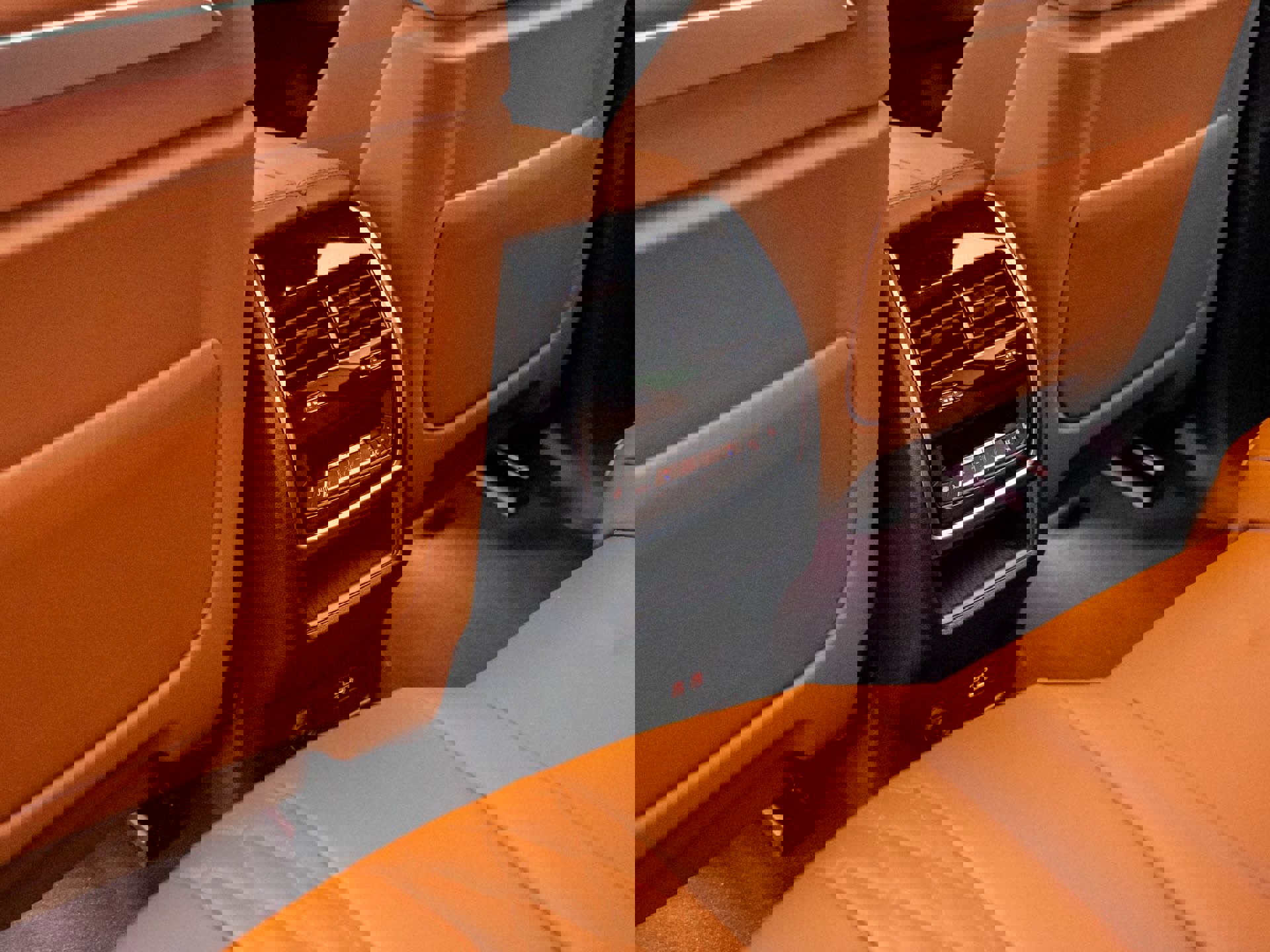 New 2026 BMW X7 M60i image 17