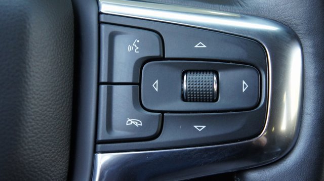 Used 2019 Chevrolet Blazer LT image 25