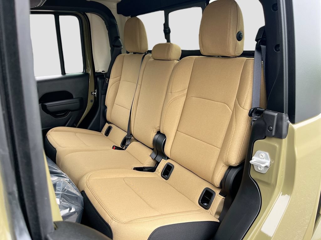New 2026 Jeep Gladiator Willys AWD/4WD image 22
