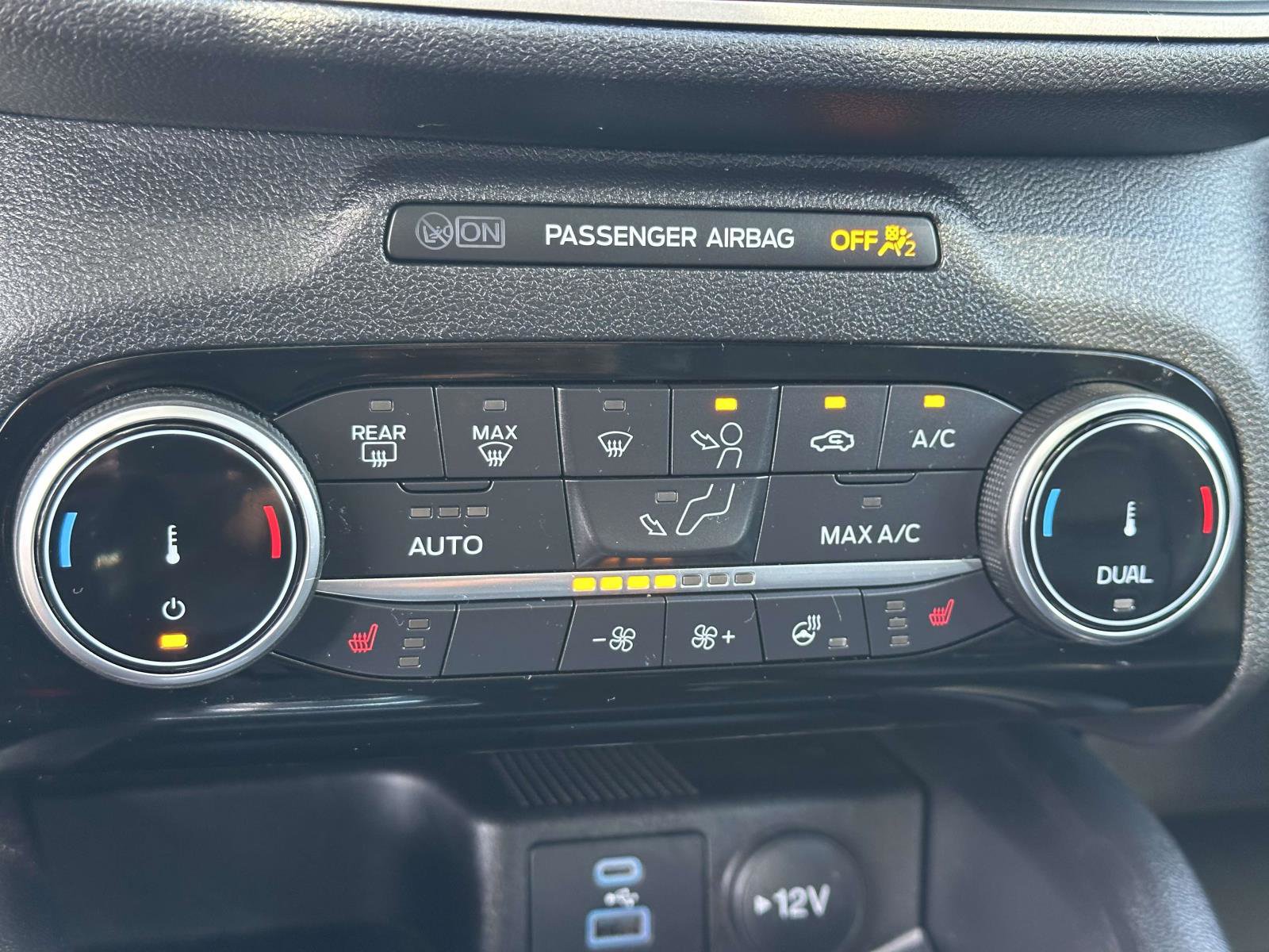 Certified 2022 Ford Escape SEL image 24