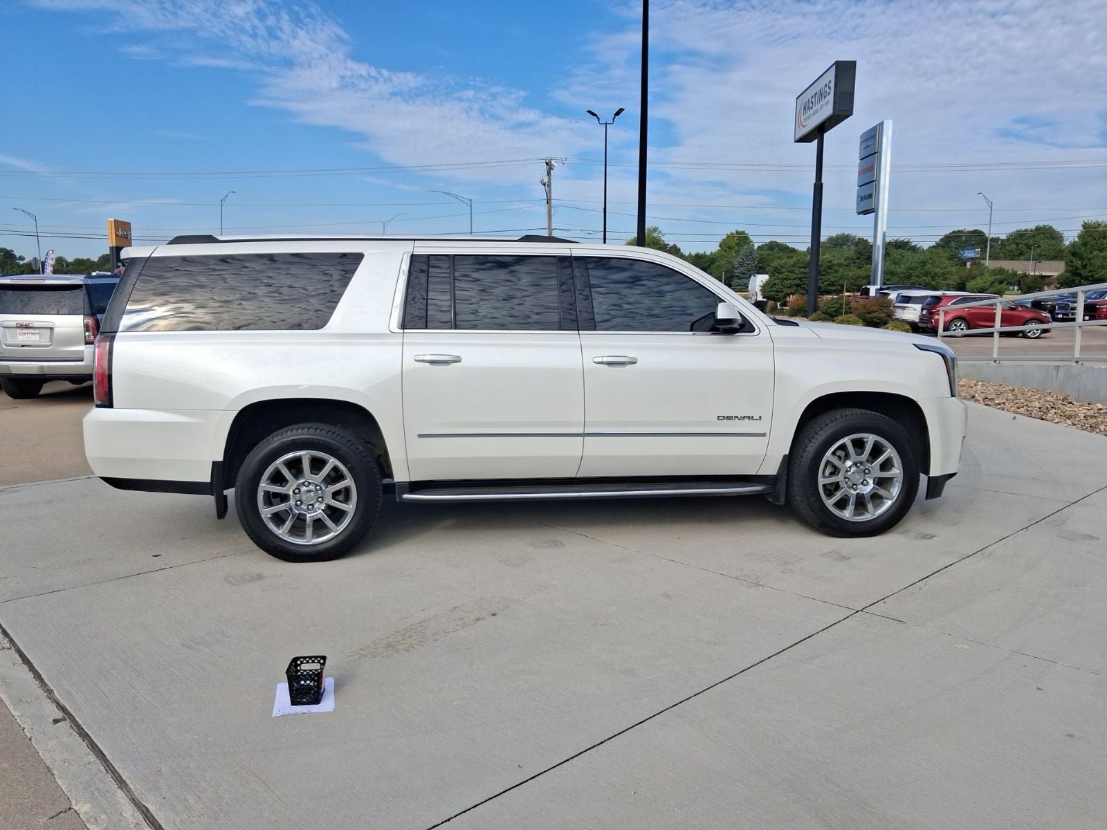 Used 2019 GMC Yukon XL Denali w/ Open Road Package AWD/4WD image 6