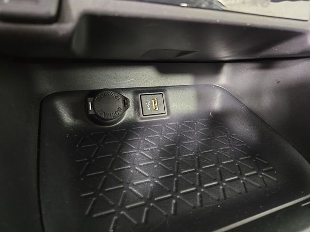 Used 2025 Toyota RAV4 XLE image 25