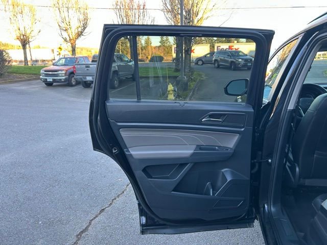 Used 2021 Volkswagen Atlas SE image 10