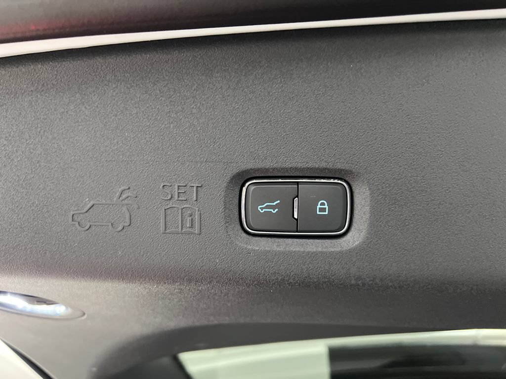 Used 2025 Ford Expedition Active RWD image 54