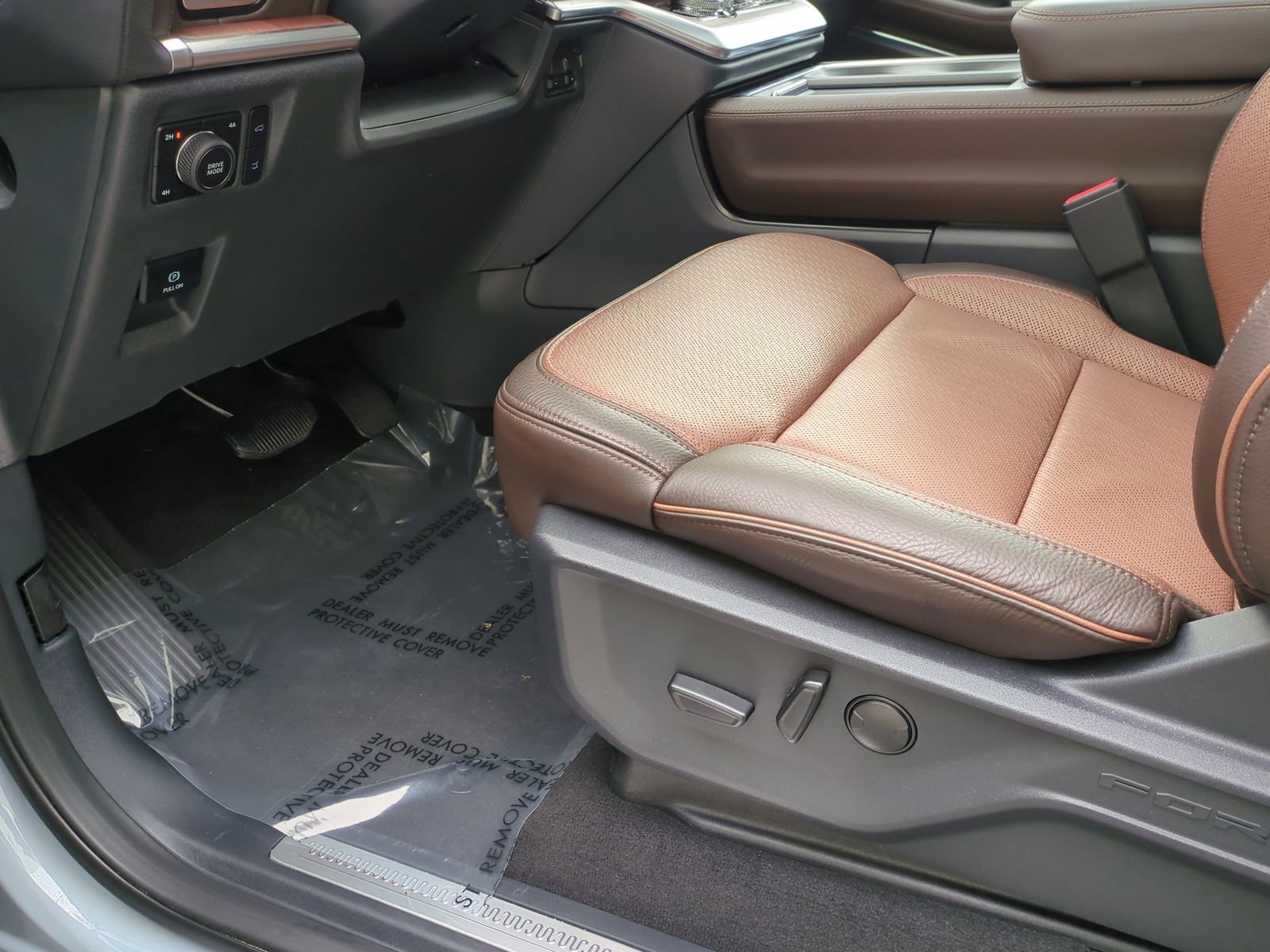 Used 2025 Ford Expedition King Ranch image 17