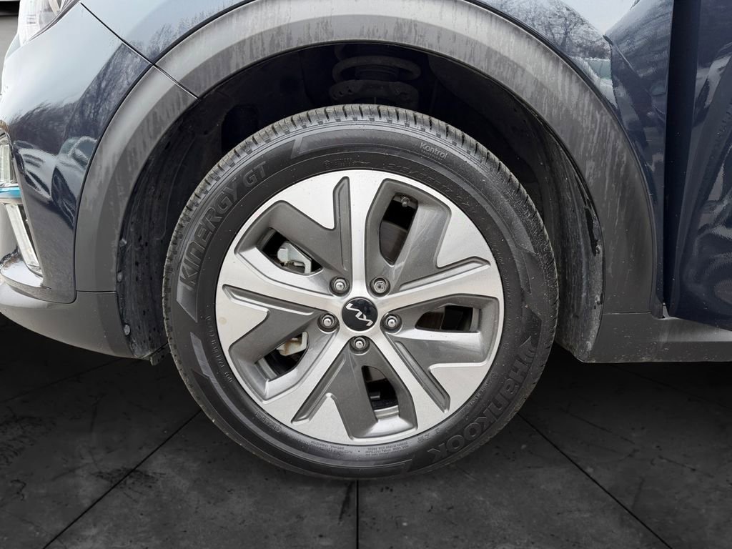 Used 2022 Kia Niro EX Premium image 14