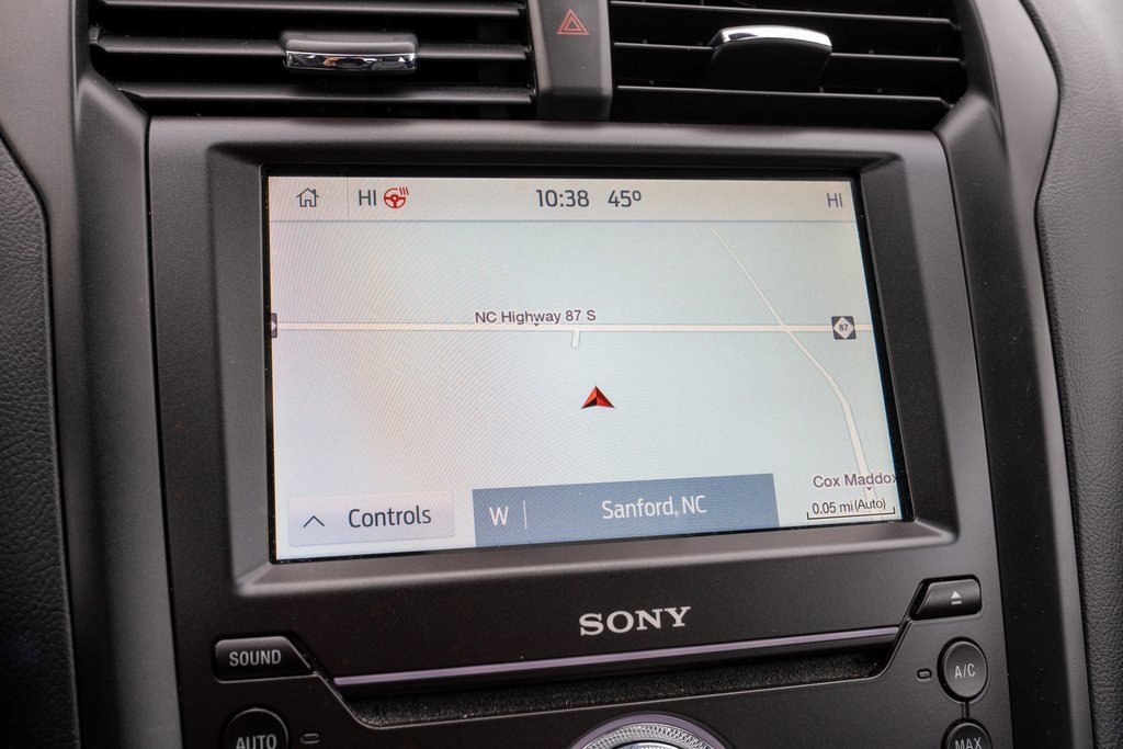 Used 2020 Ford Fusion Energi Titanium image 8