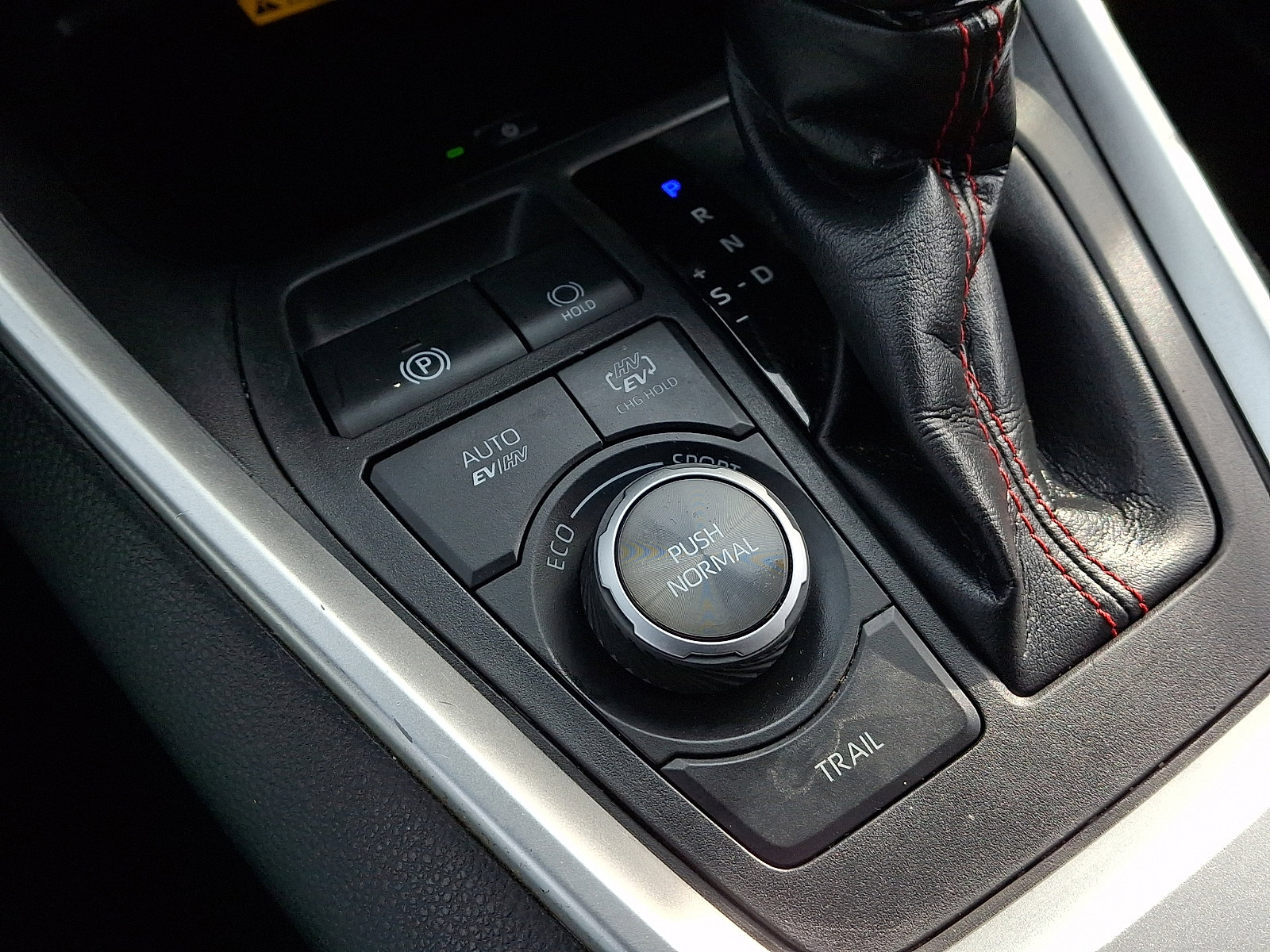 Used 2024 Toyota RAV4 XSE w/ Premium Package image 26