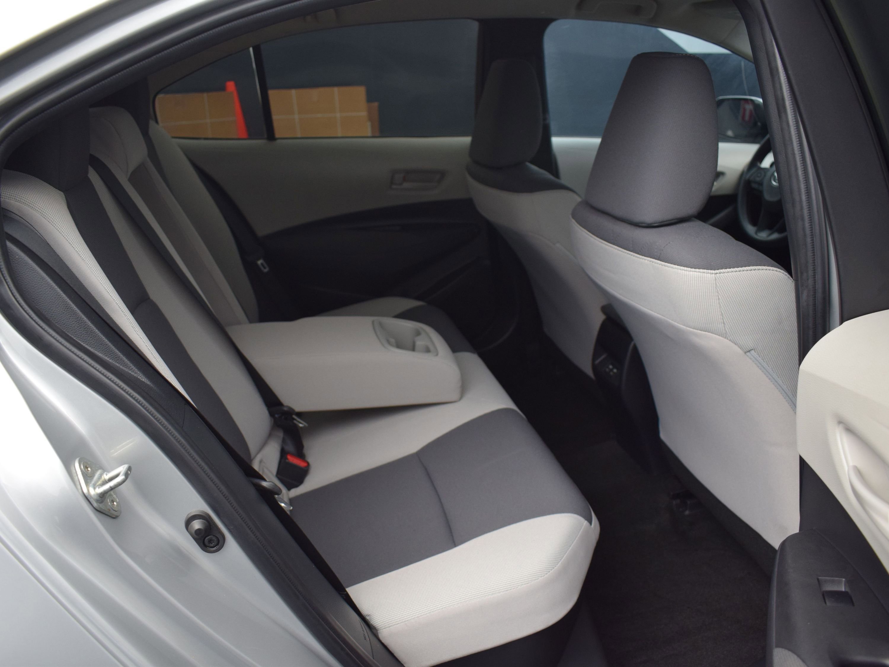 Used 2024 Toyota Corolla LE w/ LE Convenience Package image 11