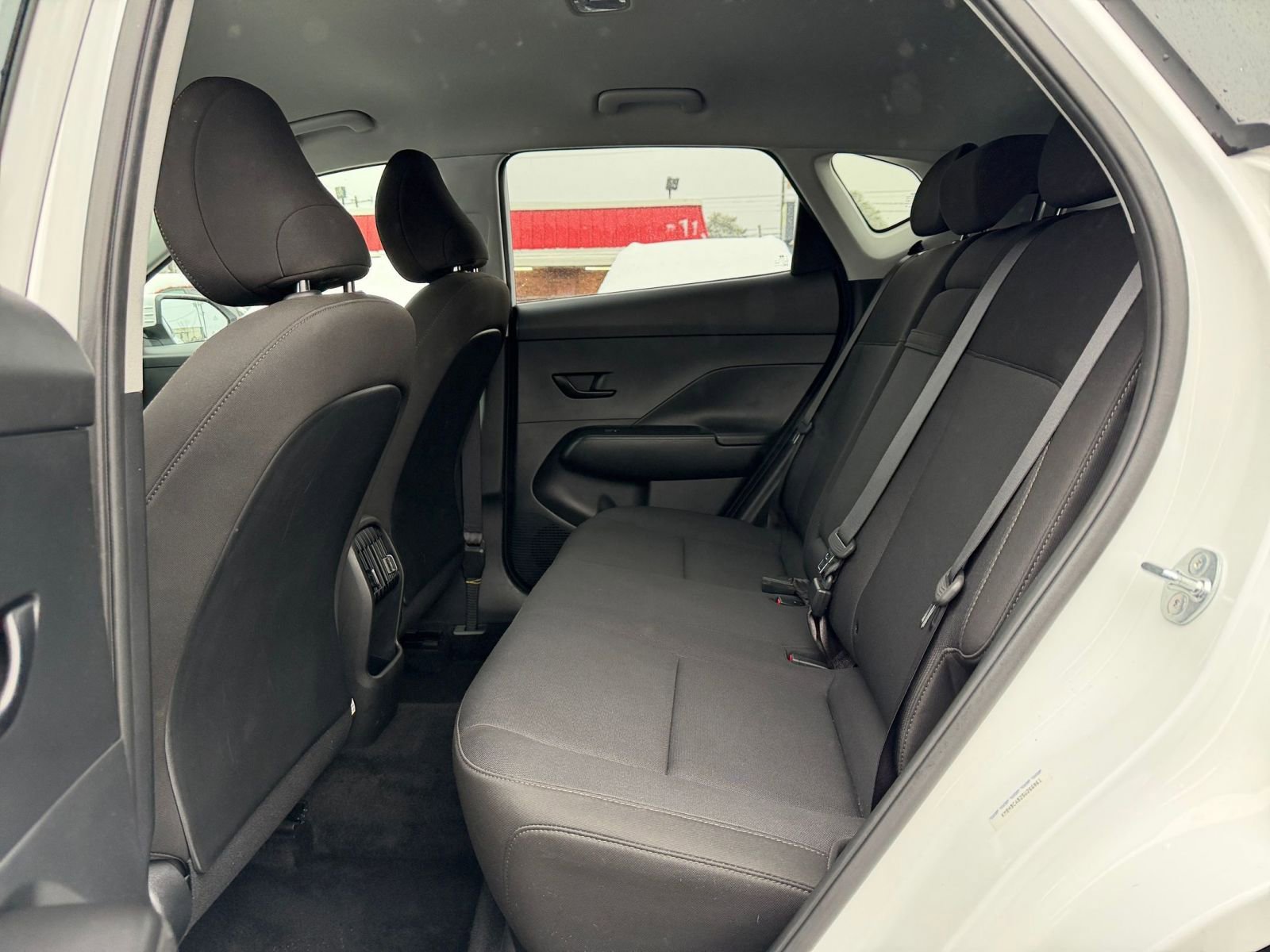 Used 2025 Hyundai Kona SEL image 25