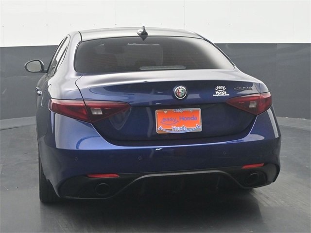 Used 2019 Alfa Romeo Giulia Base image 6