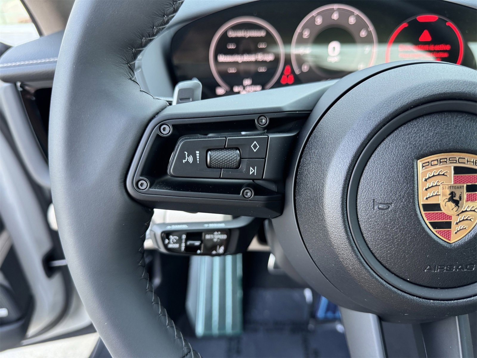 New 2025 Porsche Panamera 4 image 18