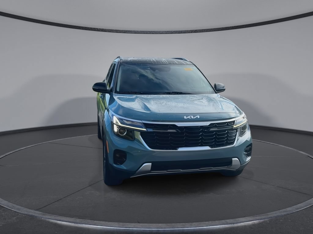 Used 2024 Kia Seltos S AWD/4WD image 3