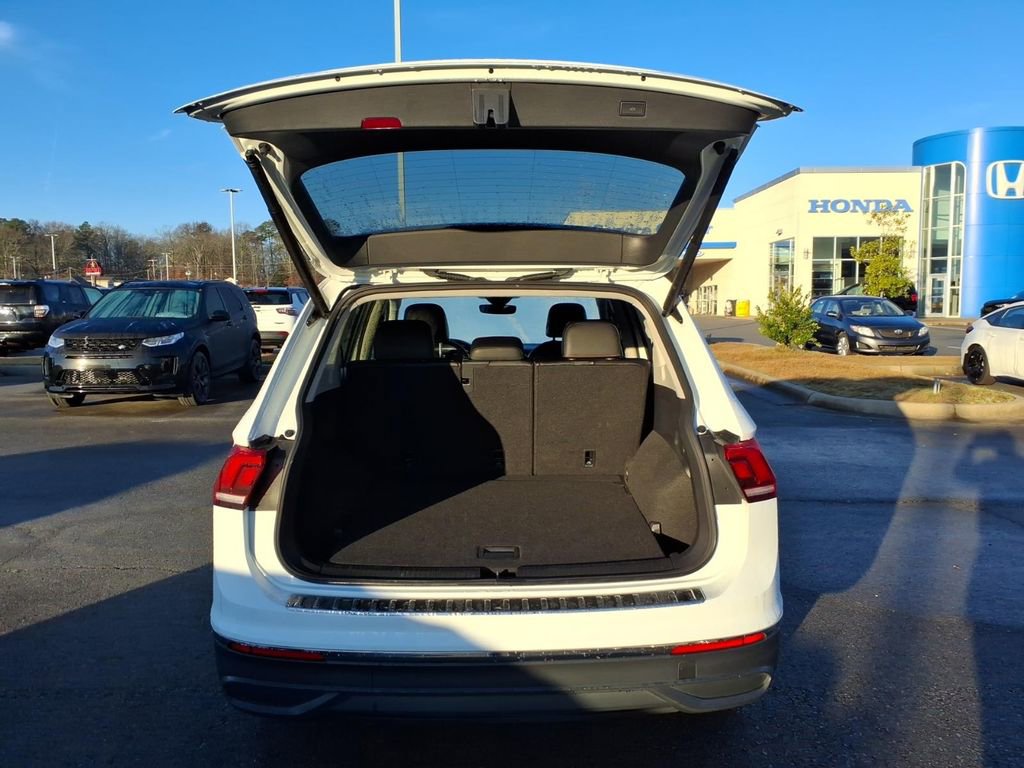 Used 2024 Volkswagen Tiguan Wolfsburg Edition AWD/4WD image 6