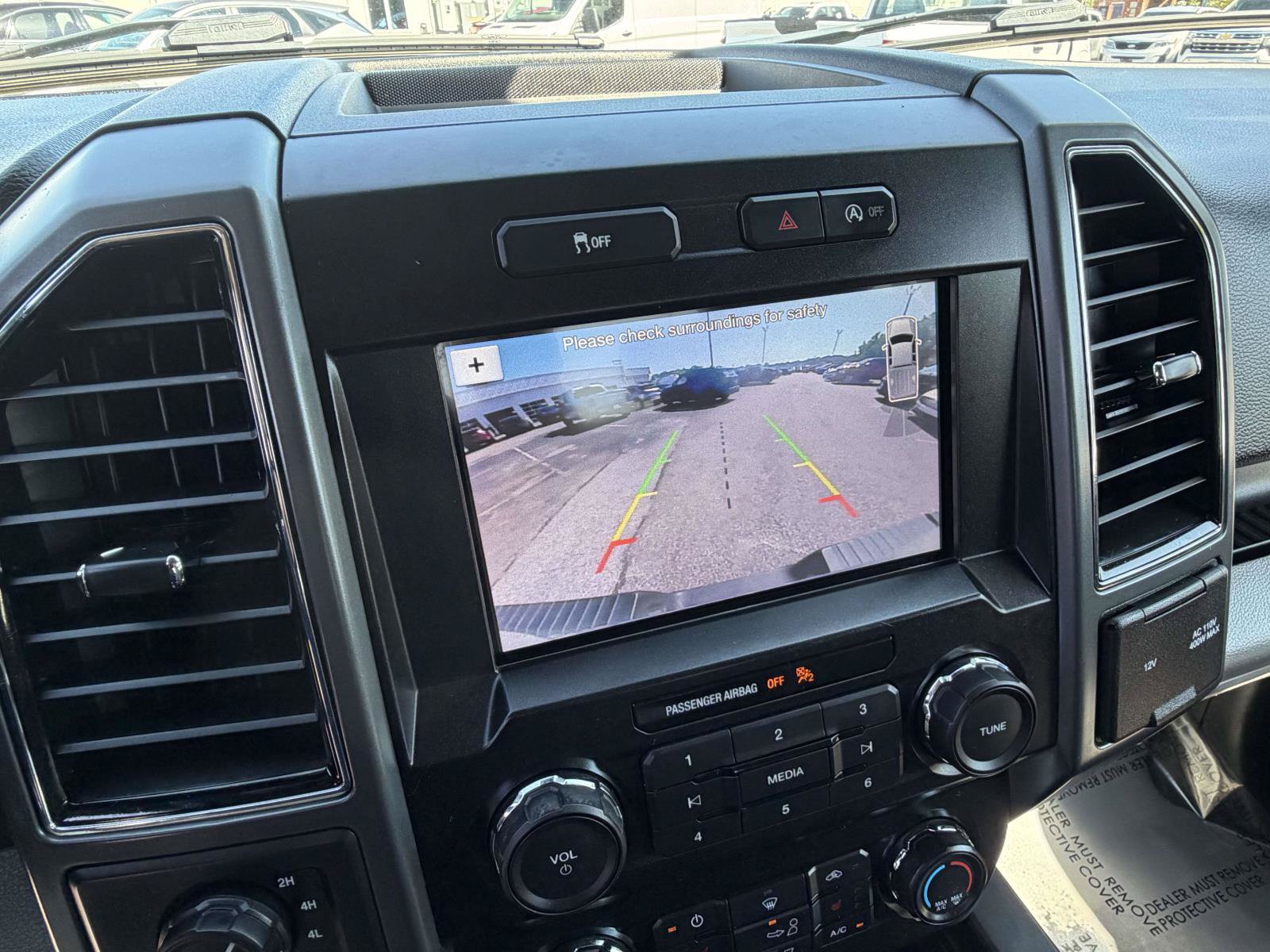 Used 2019 Ford F150 XLT w/ Equipment Group 302A Luxury AWD/4WD image 9