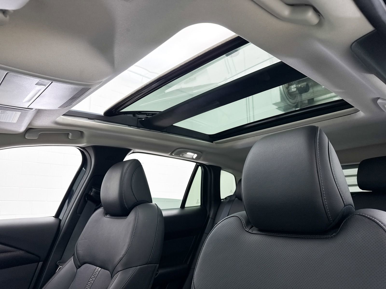 Certified 2025 MAZDA CX-50 AWD 2.5 Hybrid w/ Weather Package image 3