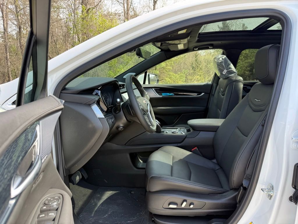 New 2026 Cadillac XT5 Premium Luxury w/ Driver Assist Package FWD image 19