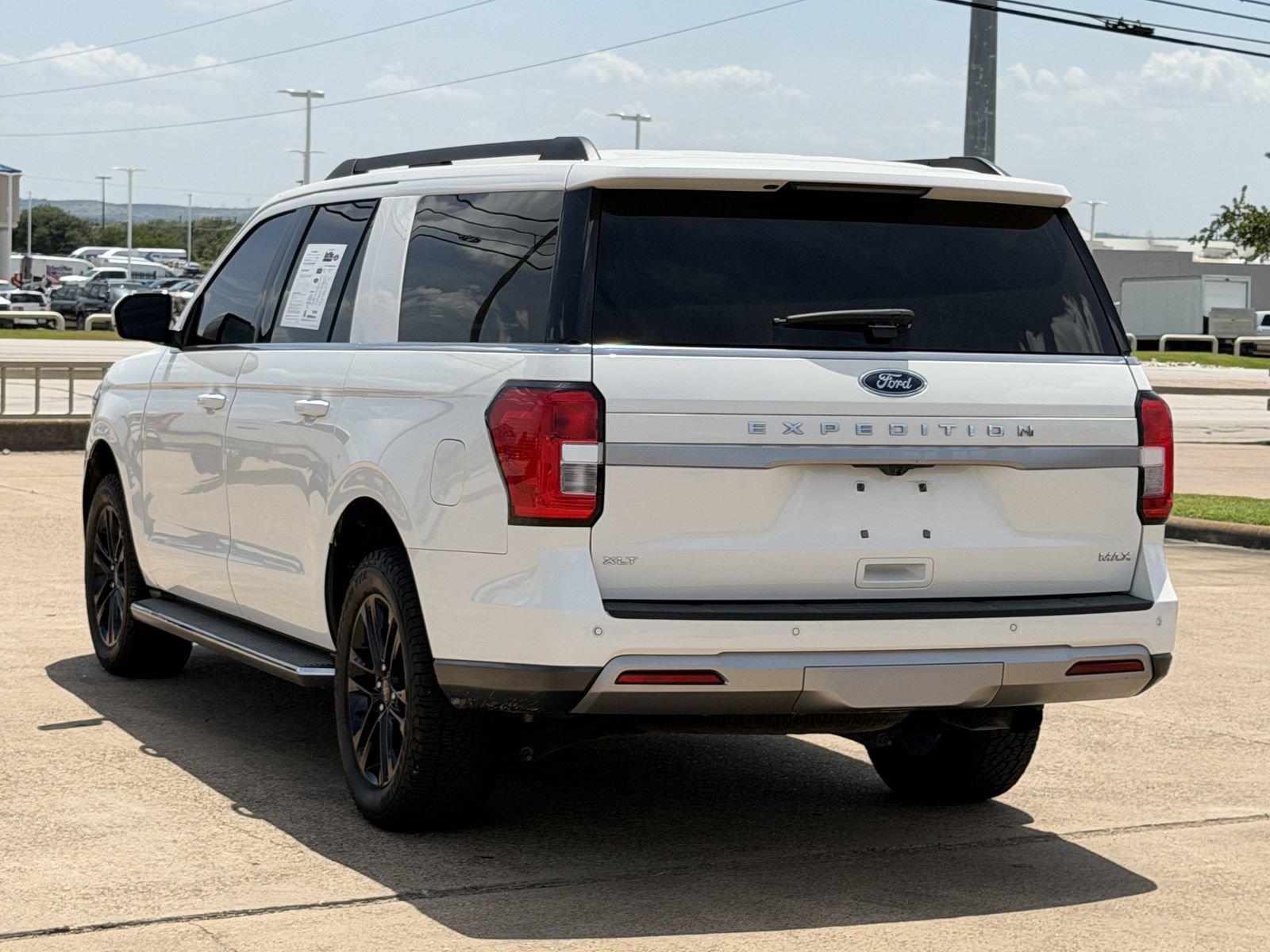 Used 2022 Ford Expedition Max XLT RWD image 6
