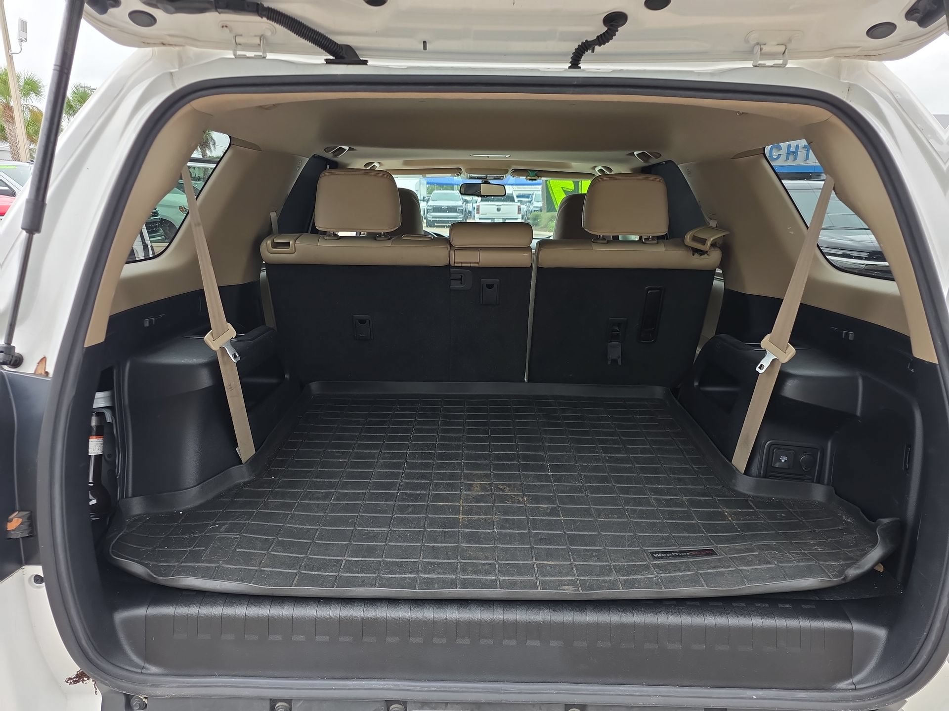 Used 2017 Toyota 4Runner SR5 Premium RWD image 32