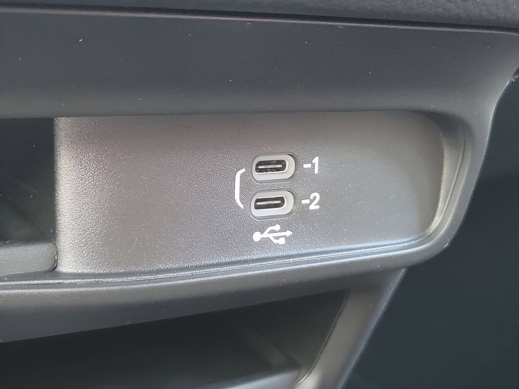 New 2026 Chrysler Voyager LX FWD image 31
