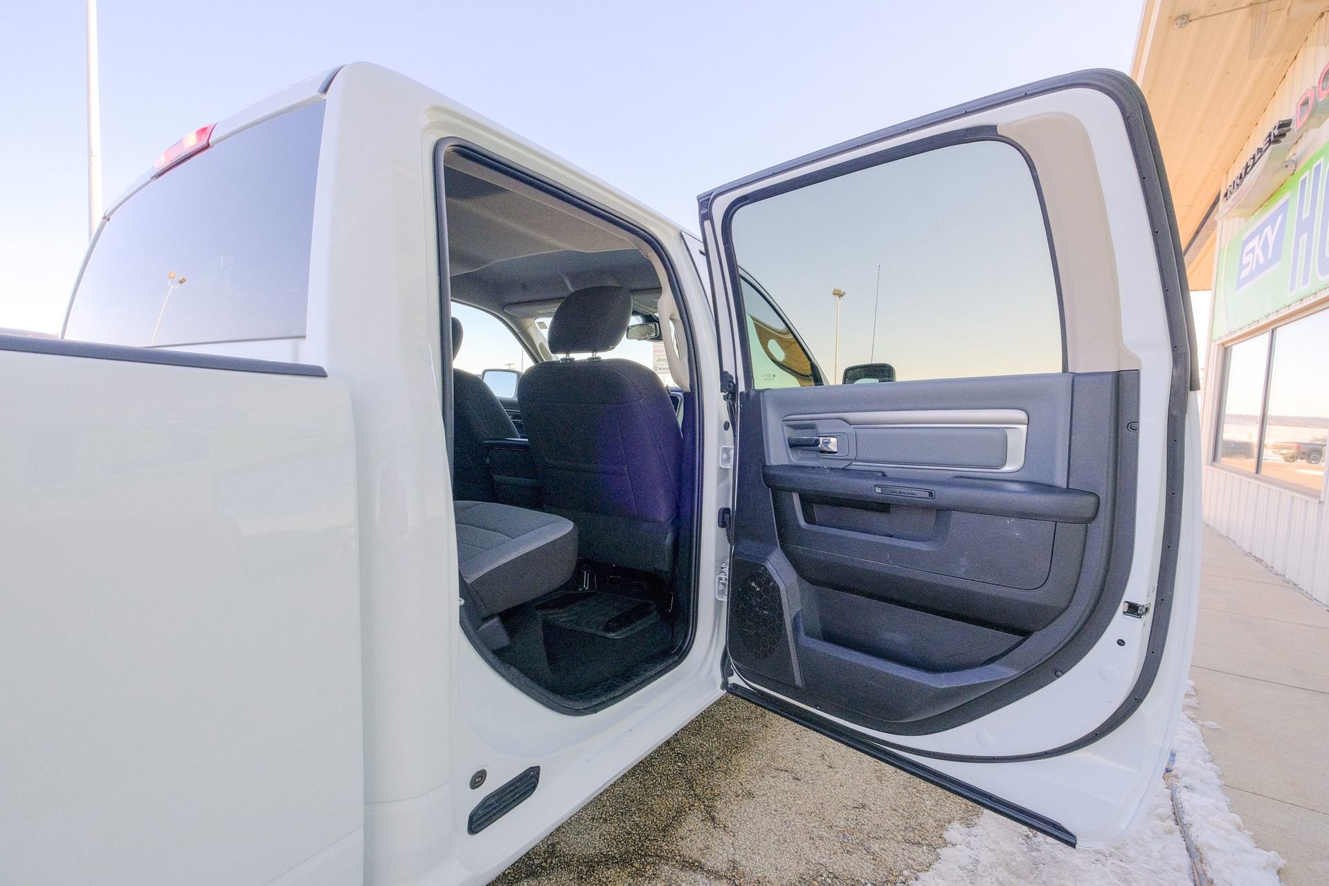 Used 2023 RAM 1500 Classic SLT w/ Electronics Group image 18