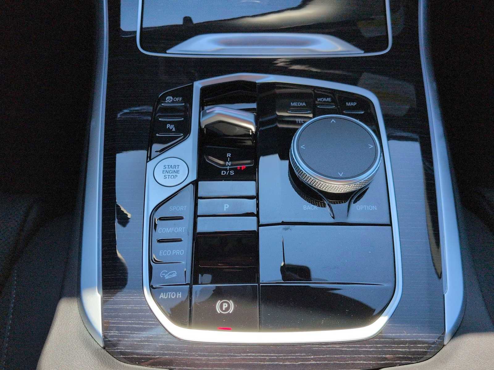 Used 2026 BMW X5 xDrive40i w/ M Sport Package image 35