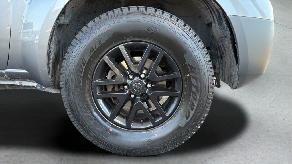 Used 2019 Nissan Frontier SV AWD/4WD image 12