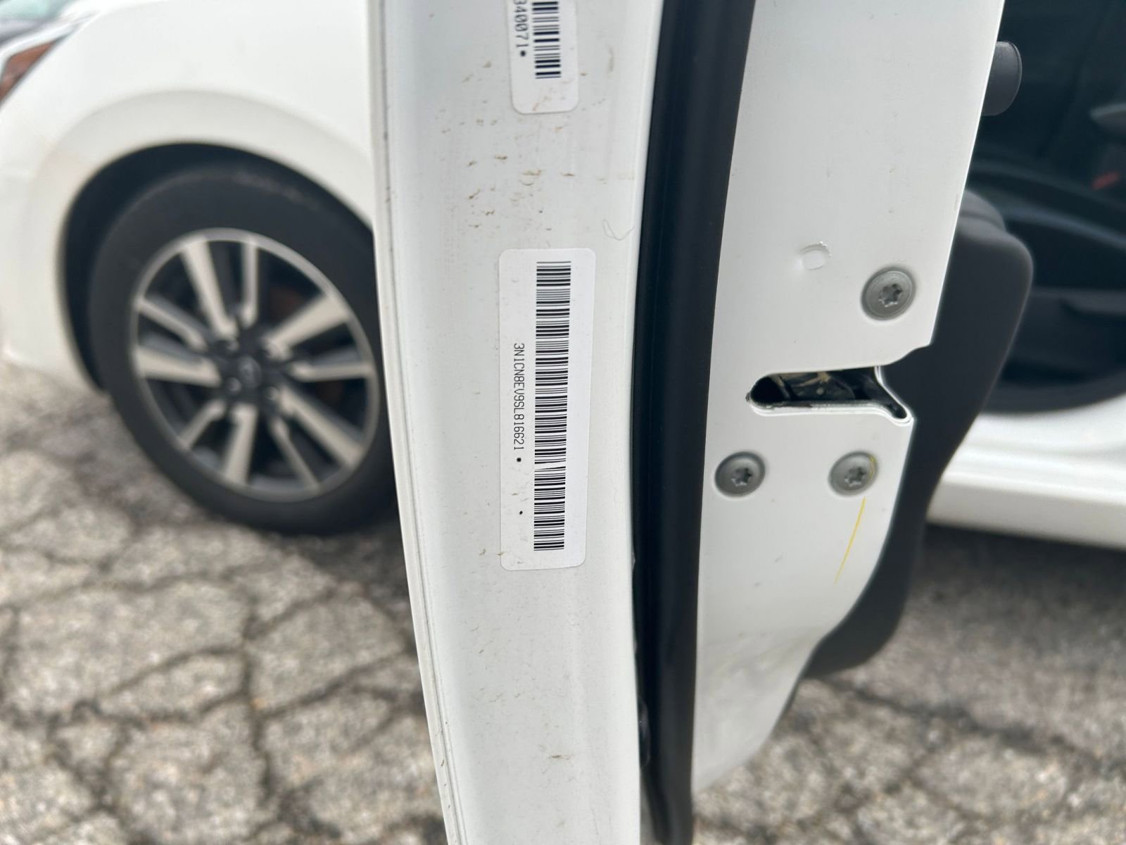 Used 2025 Nissan Versa SV FWD image 23
