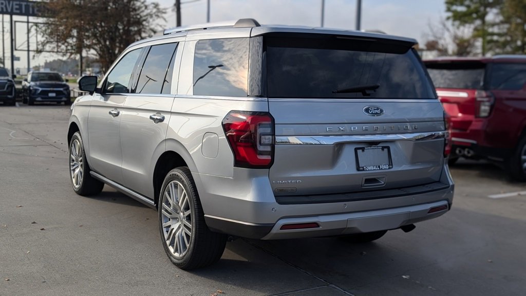 Used 2023 Ford Expedition Limited image 5