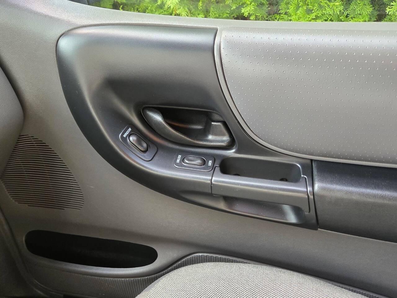 Used 2002 Ford Ranger XLT image 18