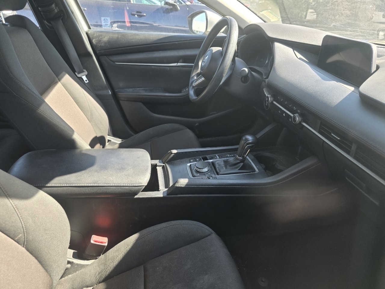 Used 2022 MAZDA MAZDA3 s FWD image 12