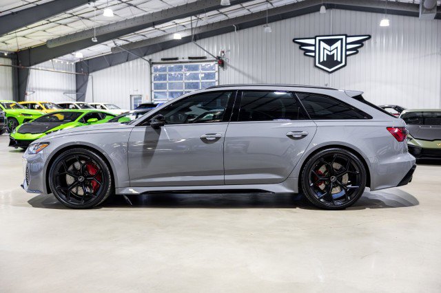 Used 2025 Audi RS 6 performance w/ Black Optic Package image 3