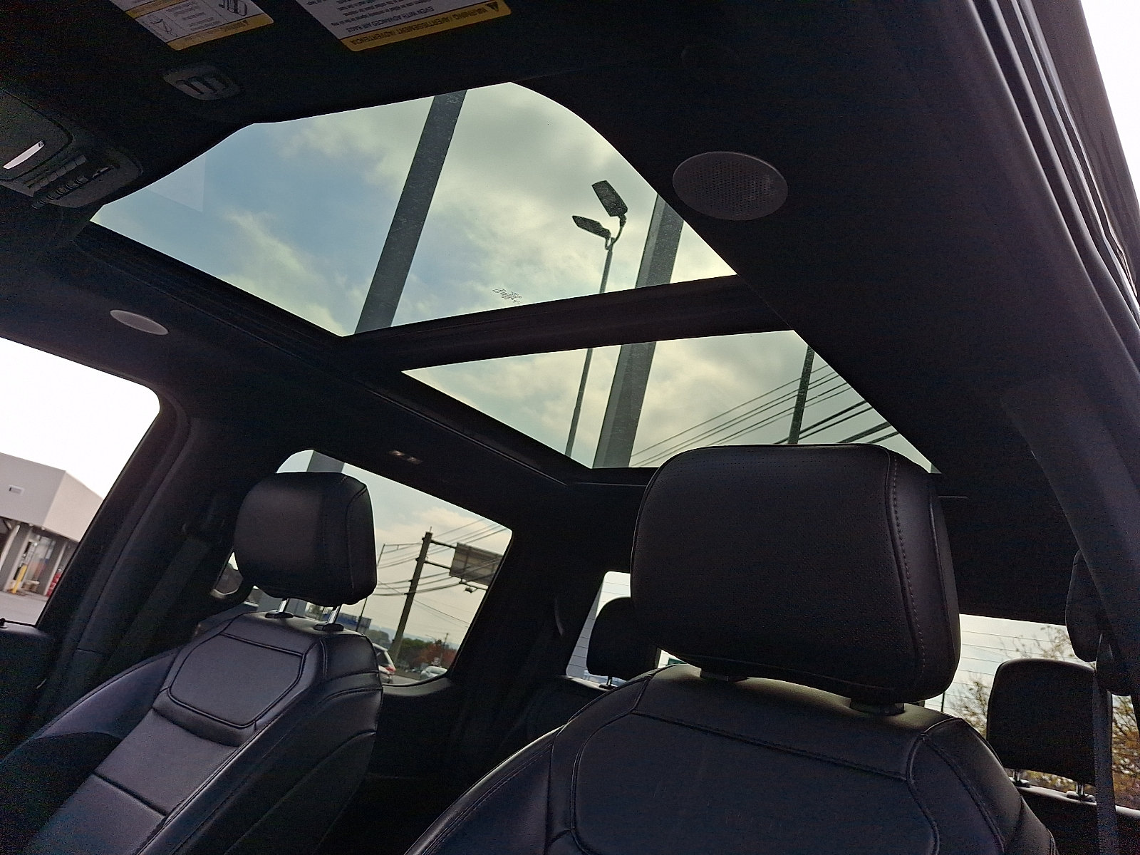Used 2022 Ford F150 Raptor w/ Equipment Group 801A High AWD/4WD image 14