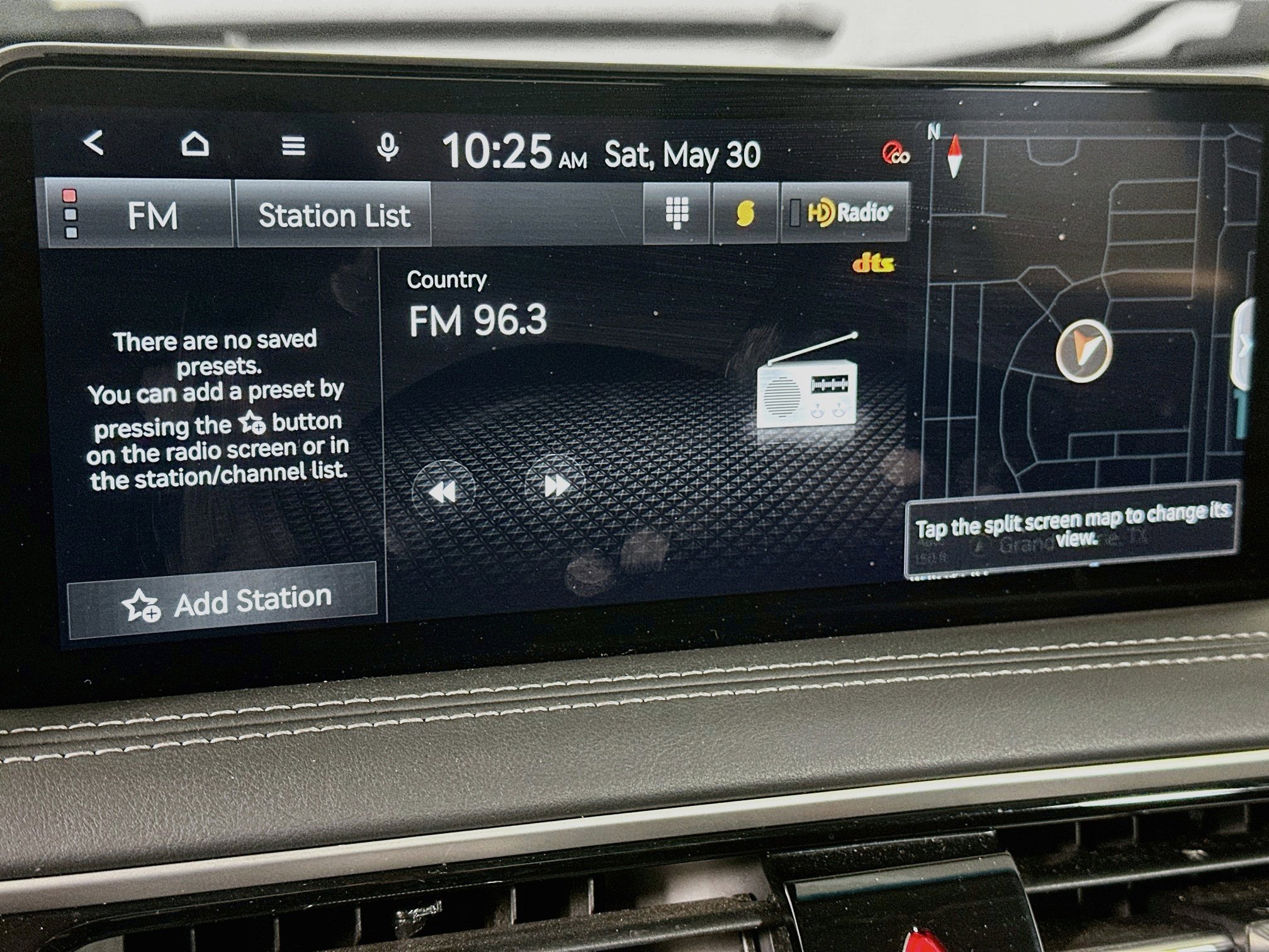 Used 2025 Genesis G70 2.5T RWD image 19