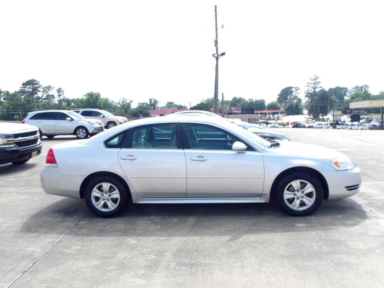 Used 2013 Chevrolet Impala LS FWD image 4