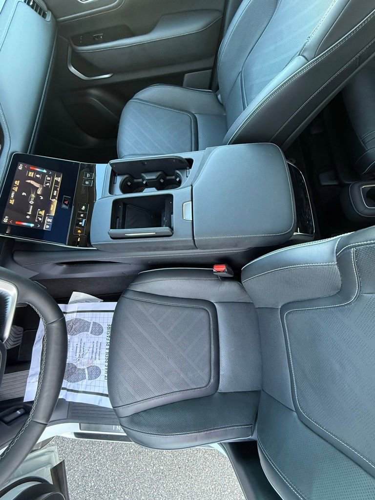 Used 2025 INFINITI QX80 Luxe image 20