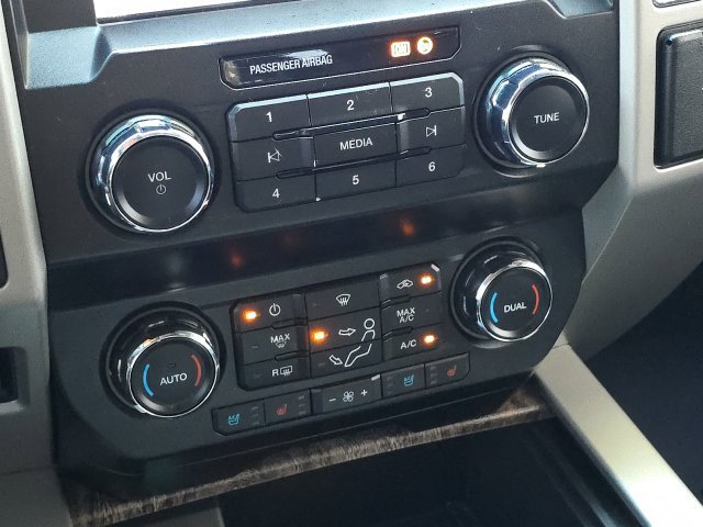 Certified 2019 Ford F350 Lariat w/ Lariat Value Package AWD/4WD image 40