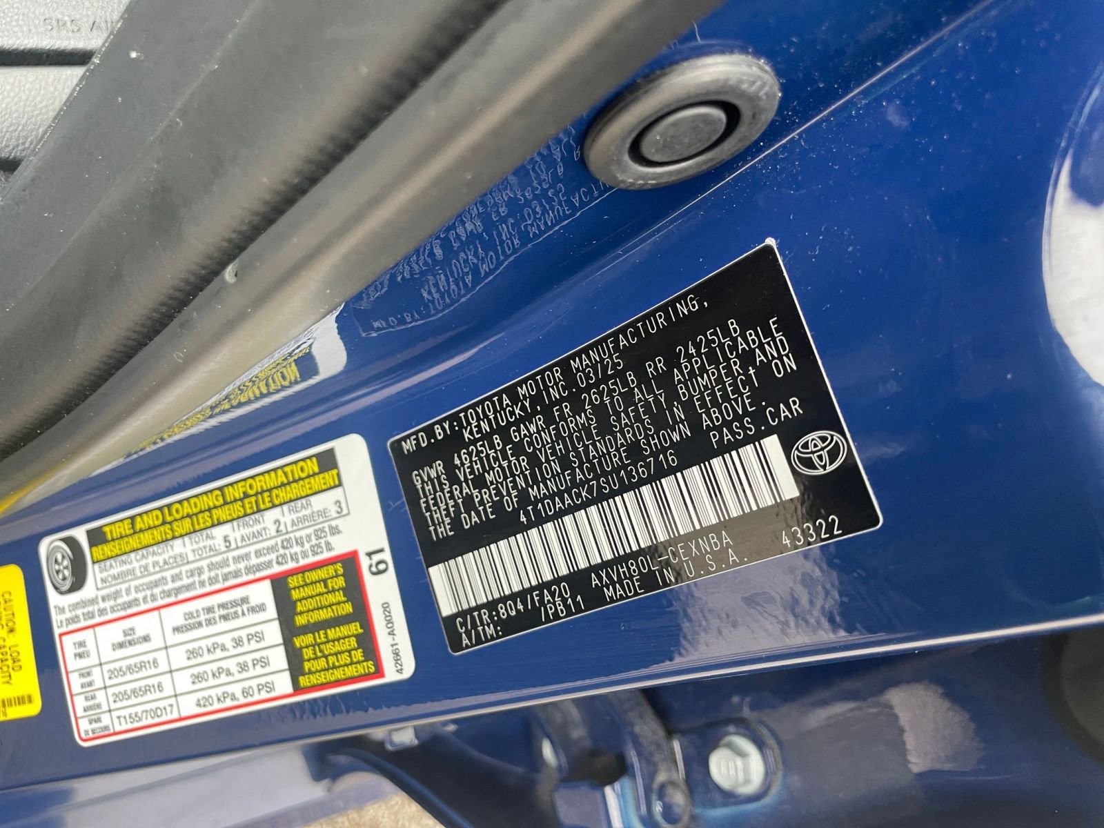 Used 2025 Toyota Camry LE image 27