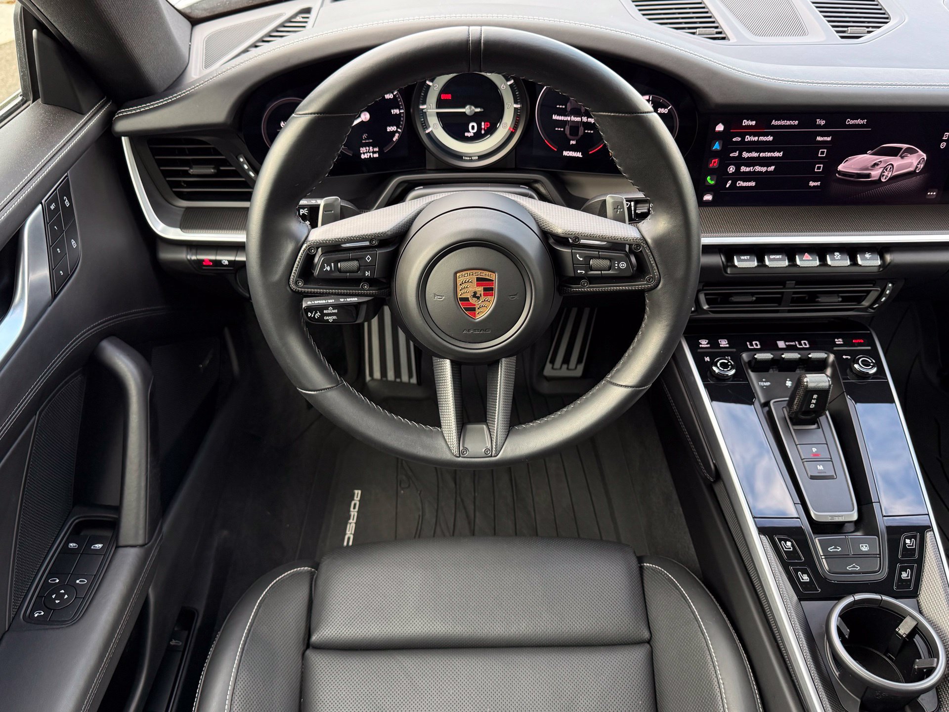Used 2024 Porsche 911 Carrera RWD image 15