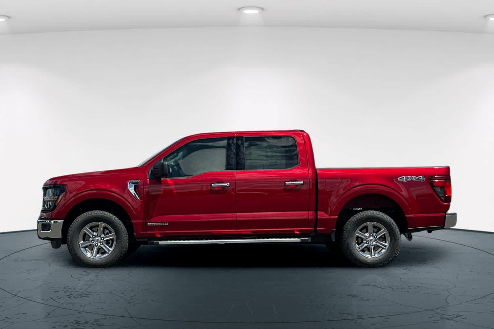 Used 2025 Ford F150 XLT w/ Equipment Group 301A Standard AWD/4WD image 9