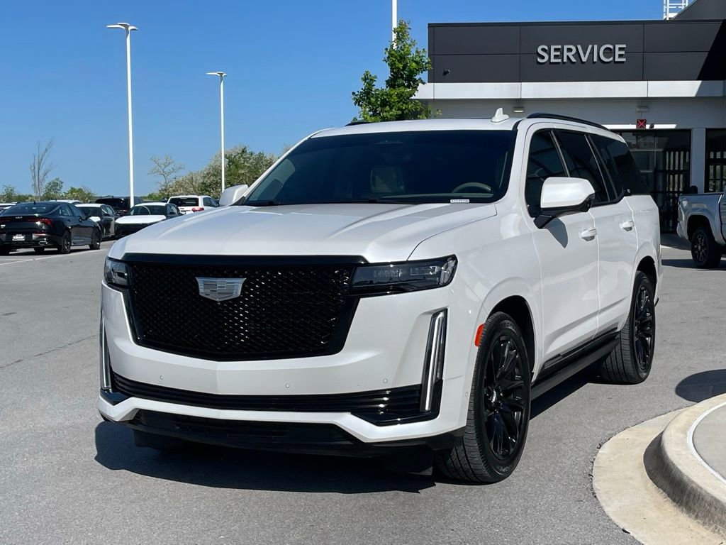 Used 2023 Cadillac Escalade Sport Platinum w/ LPO, ONYX Package image 3