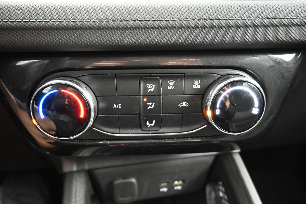 Used 2025 Chevrolet TrailBlazer LT FWD image 12