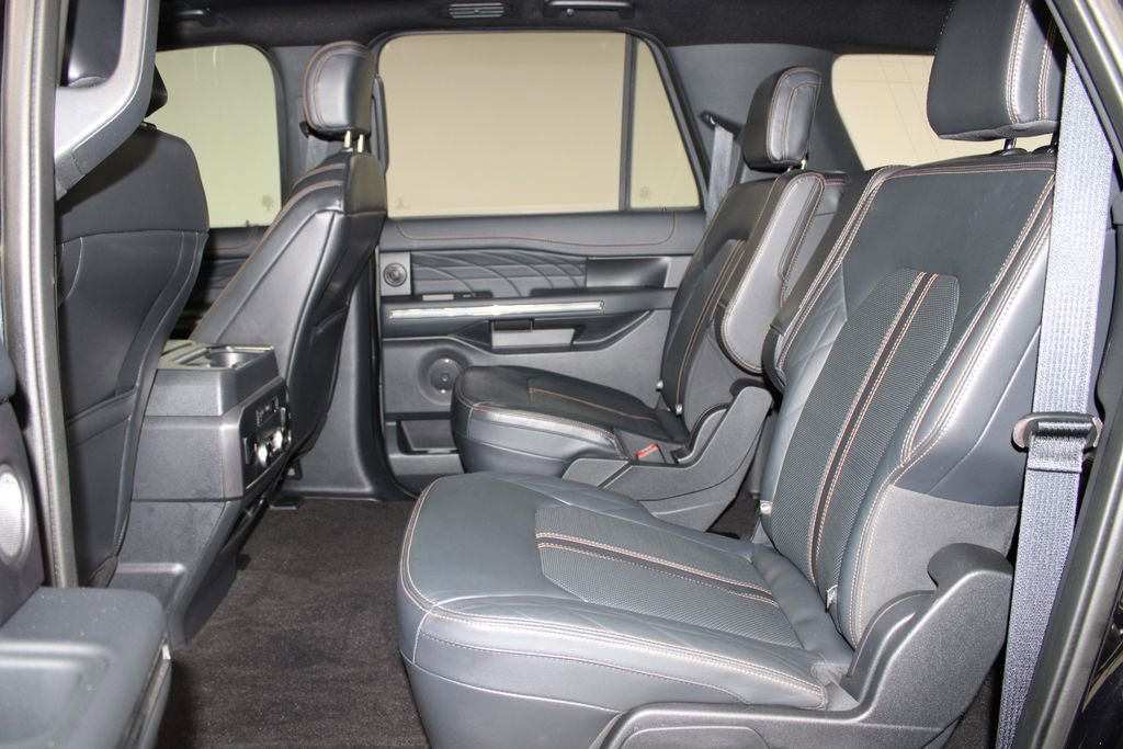 Used 2023 Ford Expedition Max Platinum AWD/4WD image 28