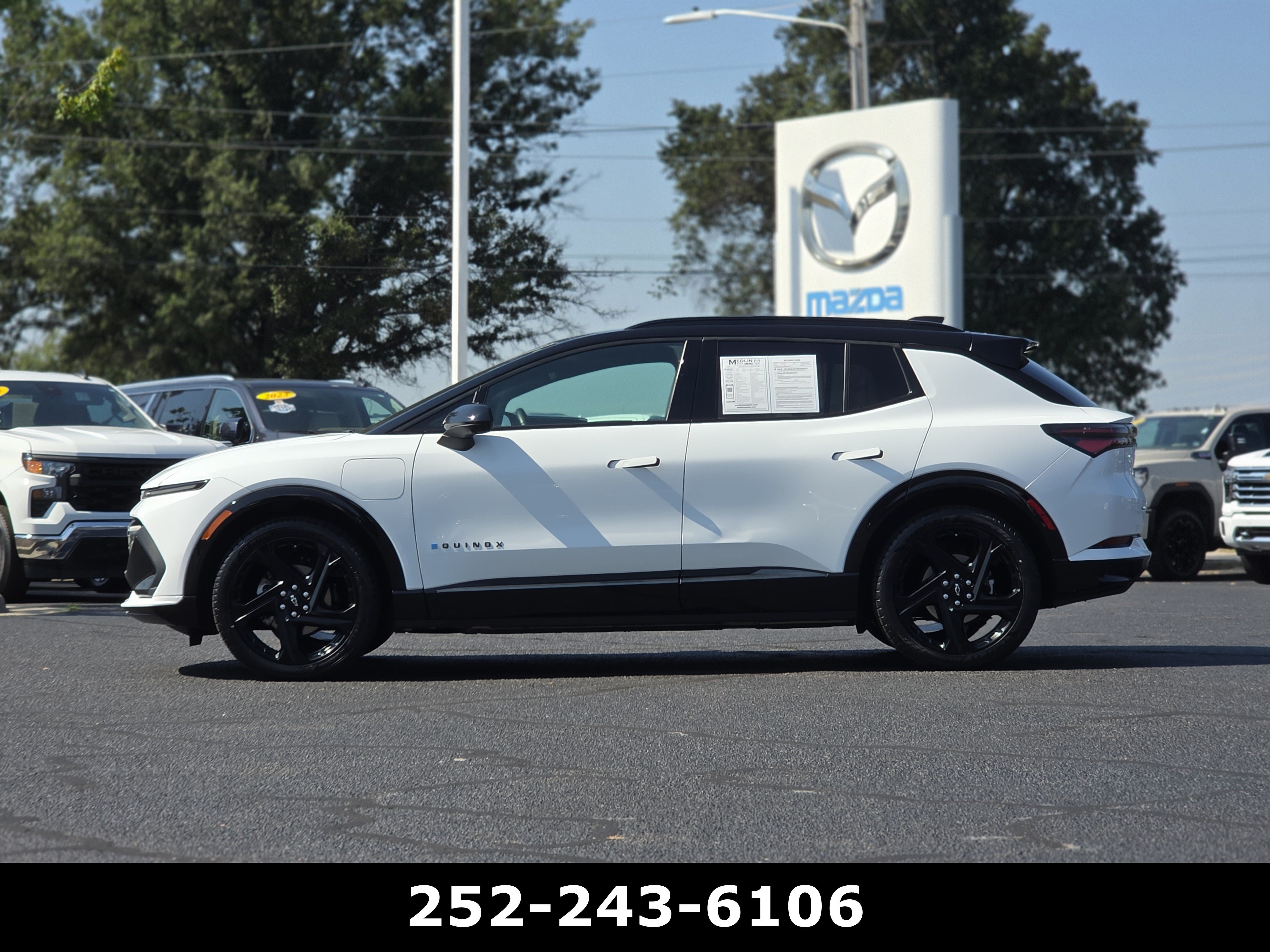Used 2024 Chevrolet Equinox EV RS FWD image 4