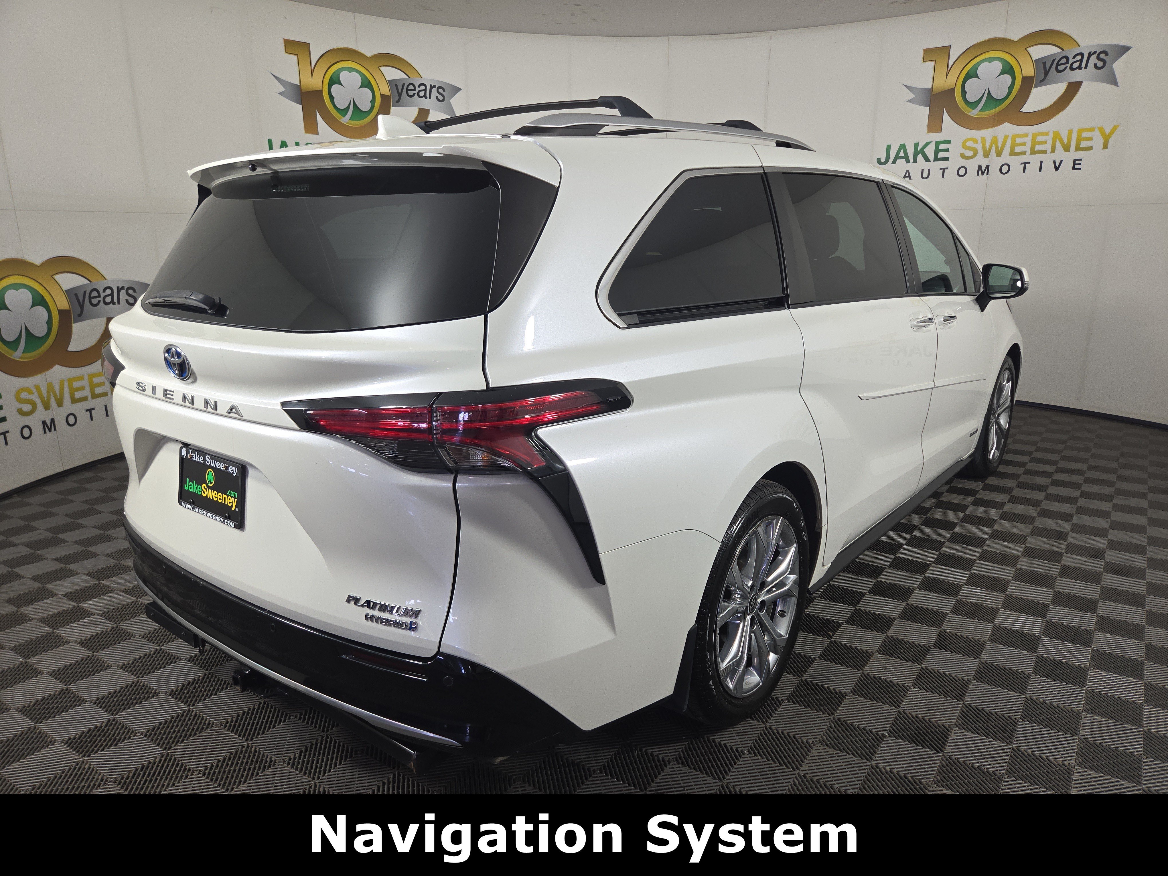 Used 2021 Toyota Sienna Platinum FWD image 10